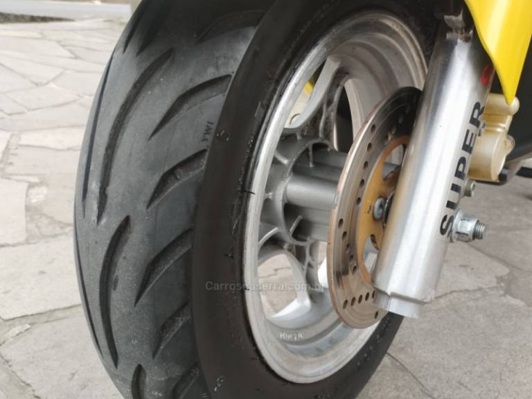 SUZUKI - AN125 BURGMAN - 2007/2008 - Amarela - R$ 7.300,00