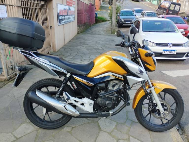 HONDA - CG 160 - 2021/2022 - Amarela - R$ 17.500,00