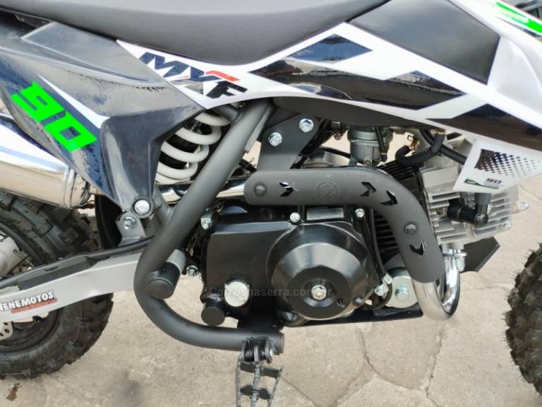 MXF - 90 - 2024/2024 - Verde - R$ 7.999,00