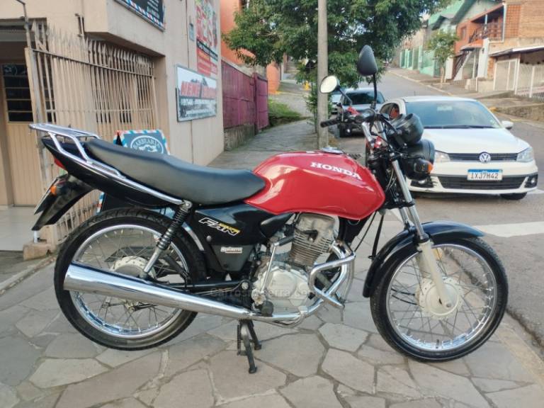 HONDA - CG 125 - 2005/2005 - Vermelha - R$ 7.500,00