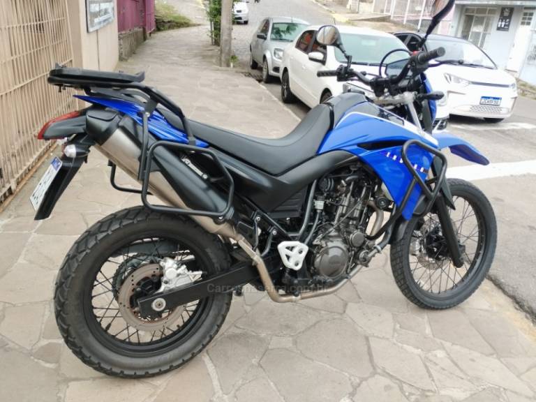 YAMAHA - XT - 2011/2012 - Azul - R$ 34.900,00