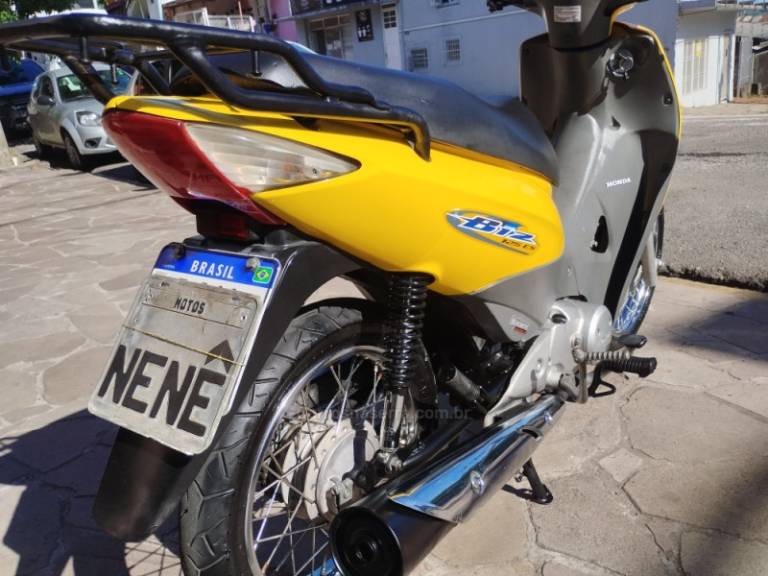 HONDA - BIZ 125 - 2007/2008 - Amarela - R$ 8.500,00