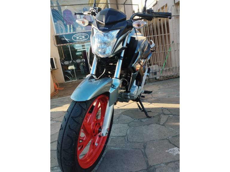HONDA - CB 250F TWISTER - 2018/2018 - Prata - R$ 18.999,00