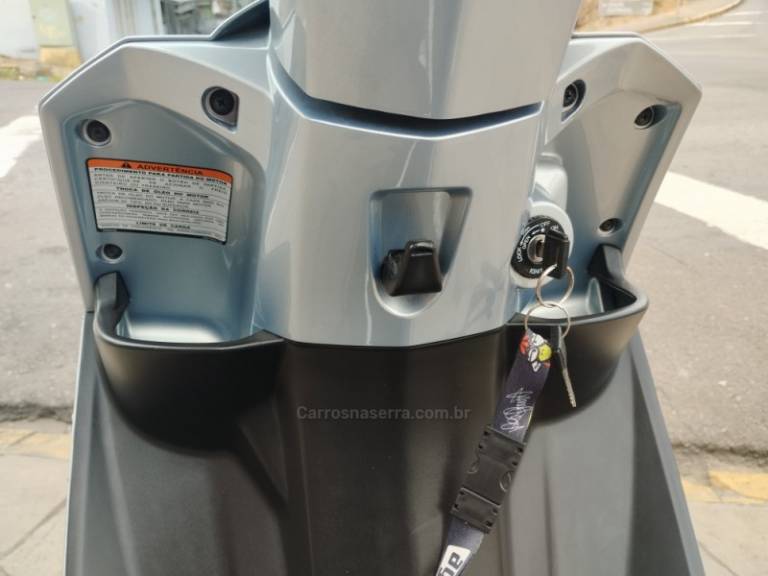YAMAHA - NEO AT 115 - 2011/2012 - Prata - R$ 9.500,00
