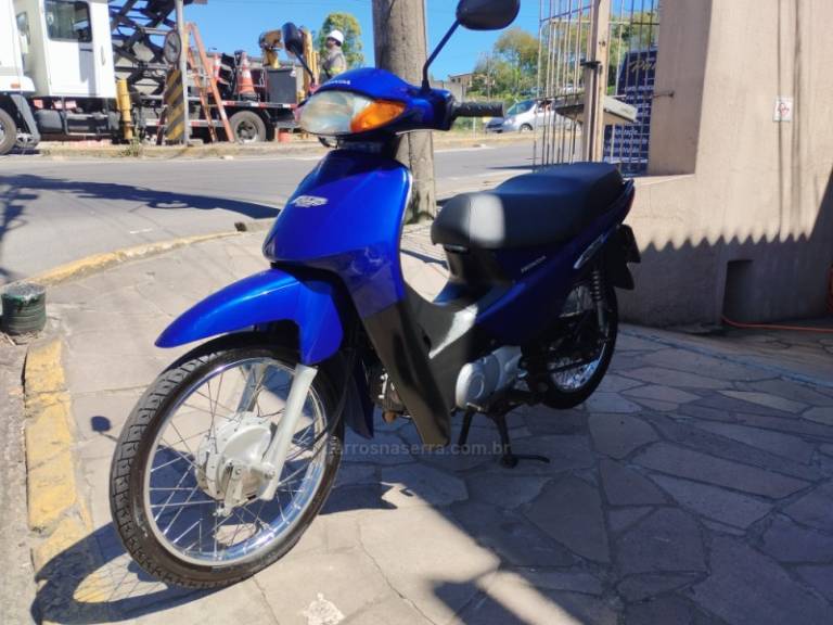 HONDA - BIZ 100 - 2005/2005 - Azul - R$ 6.500,00