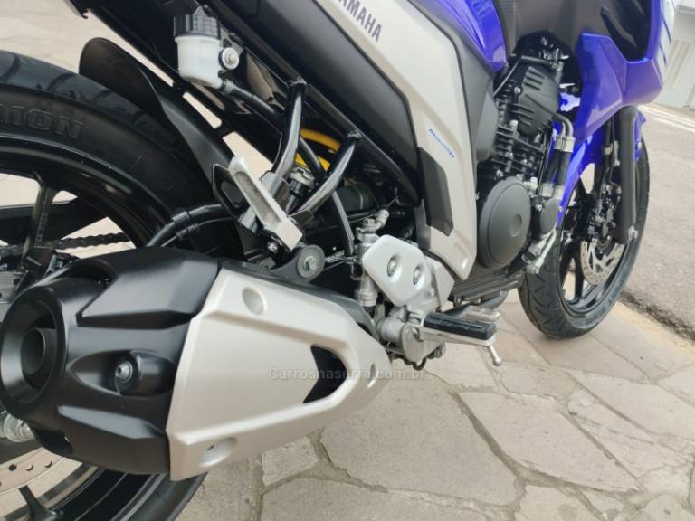 YAMAHA - FAZER - 2022/2022 - Azul - R$ 21.999,00