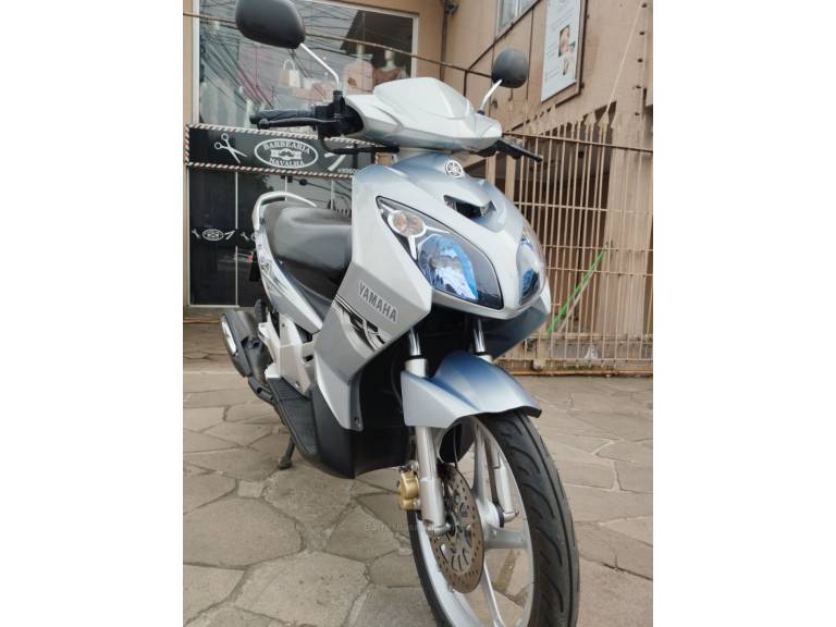 YAMAHA - NEO AT 115 - 2011/2012 - Prata - R$ 9.500,00