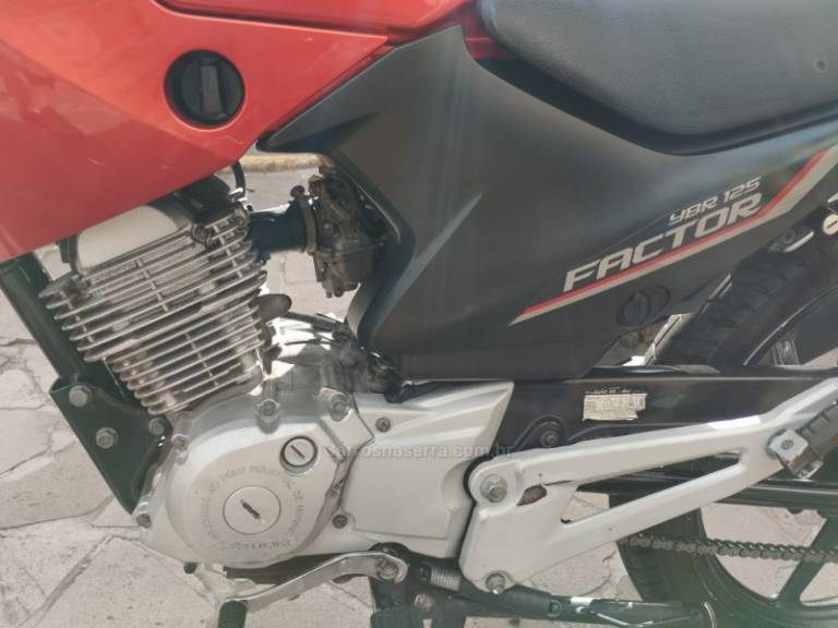 YAMAHA - YBR - 2012/2012 - Vermelha - R$ 9.500,00