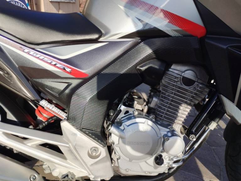 HONDA - CB 250F TWISTER - 2018/2018 - Prata - R$ 18.999,00