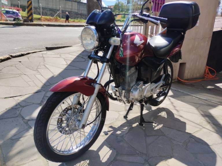 HONDA - CG 150 - 2011/2011 - Vermelha - R$ 11.500,00