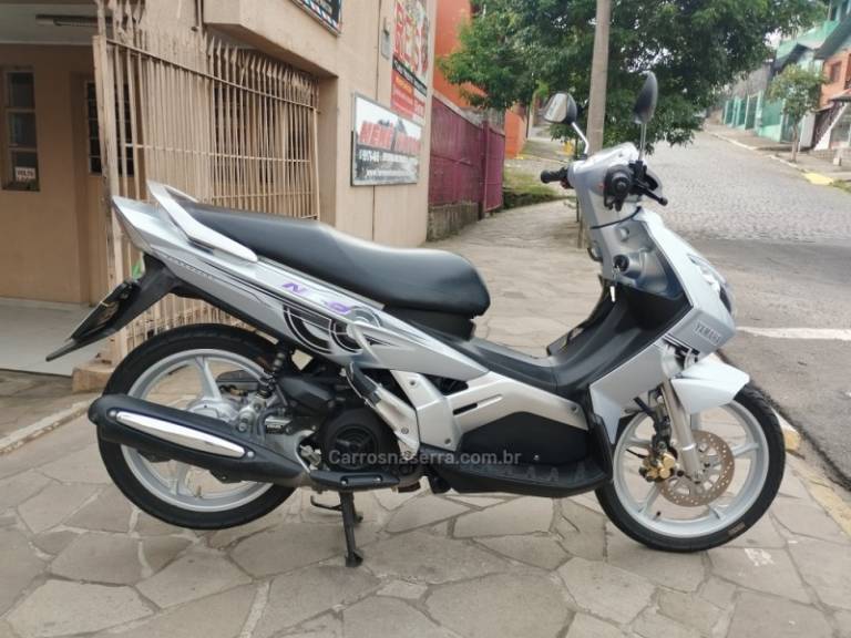 YAMAHA - NEO AT 115 - 2011/2012 - Prata - R$ 9.500,00