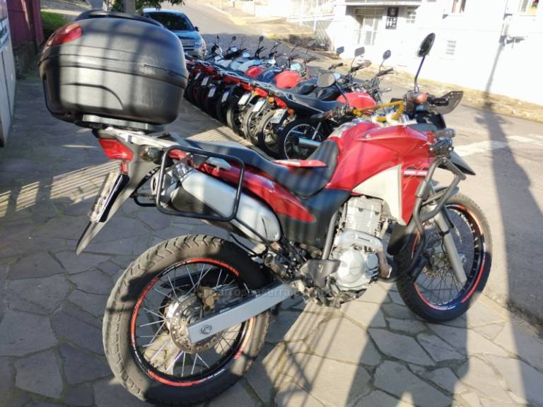 HONDA - XRE 300 - 2013/2013 - Vermelha - R$ 18.500,00