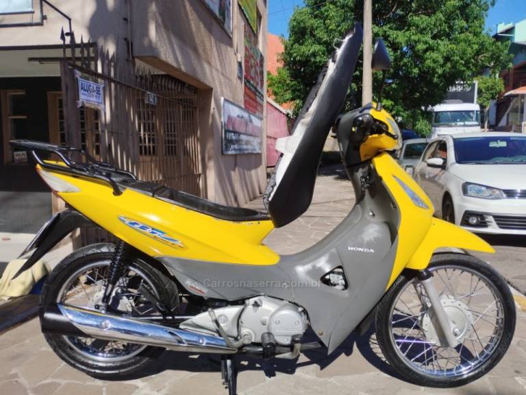 HONDA - BIZ 125 - 2007/2008 - Amarela - R$ 8.500,00