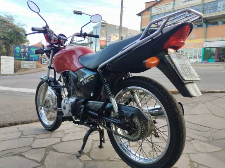 HONDA - CG 125 - 2005/2005 - Vermelha - R$ 7.500,00
