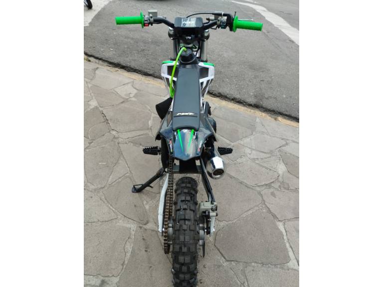MXF - 90 - 2024/2024 - Verde - R$ 7.999,00