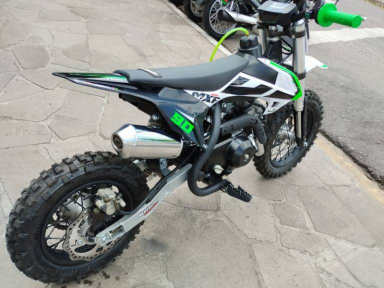 MXF - 90 - 2024/2024 - Verde - R$ 7.999,00