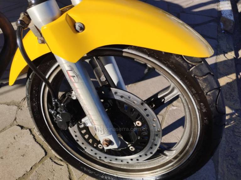 HONDA - CBX 250 TWISTER - 2006/2007 - Amarela - R$ 9.999,00
