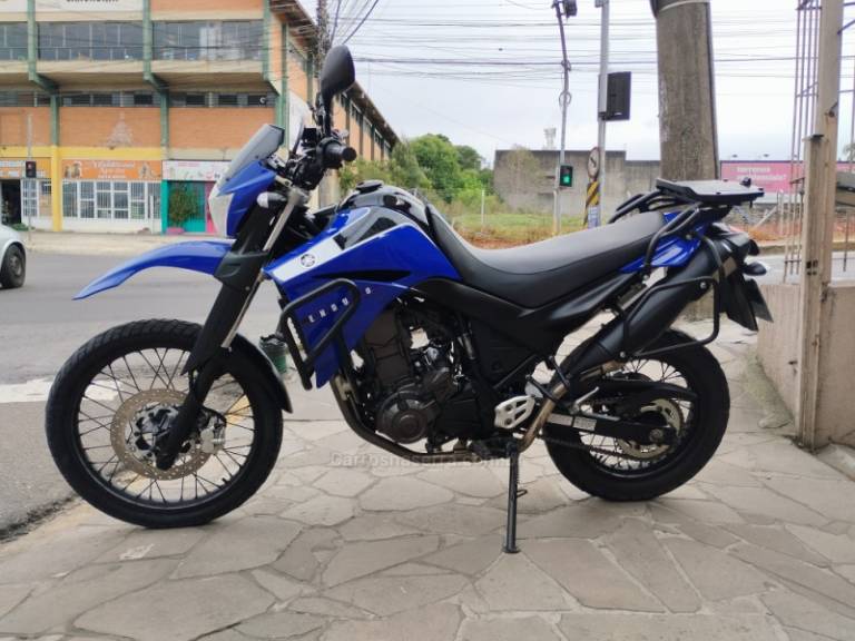 YAMAHA - XT - 2011/2012 - Azul - R$ 34.900,00