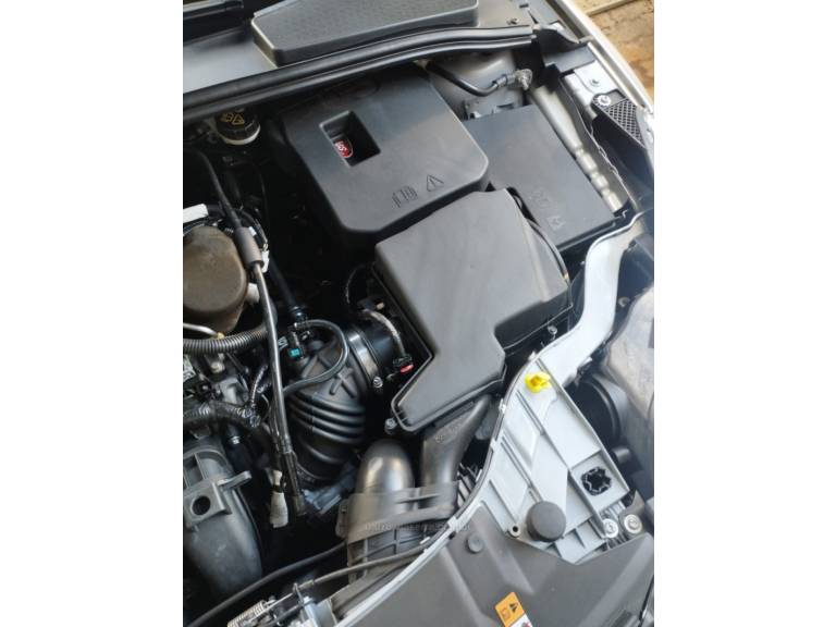 FORD - FOCUS - 2014/2015 - Prata - R$ 52.900,00