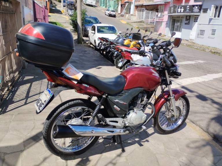HONDA - CG 150 - 2011/2011 - Vermelha - R$ 11.500,00