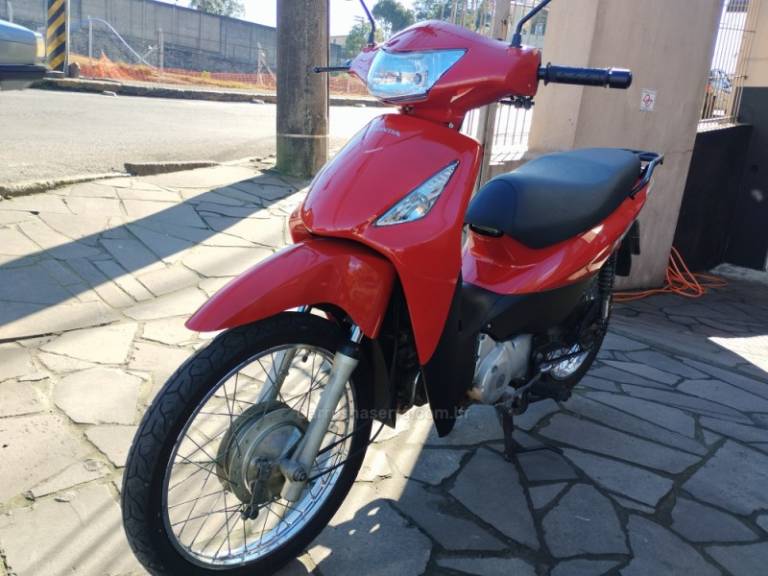 HONDA - BIZ 125 - 2005/2006 - Vermelha - R$ 7.999,00
